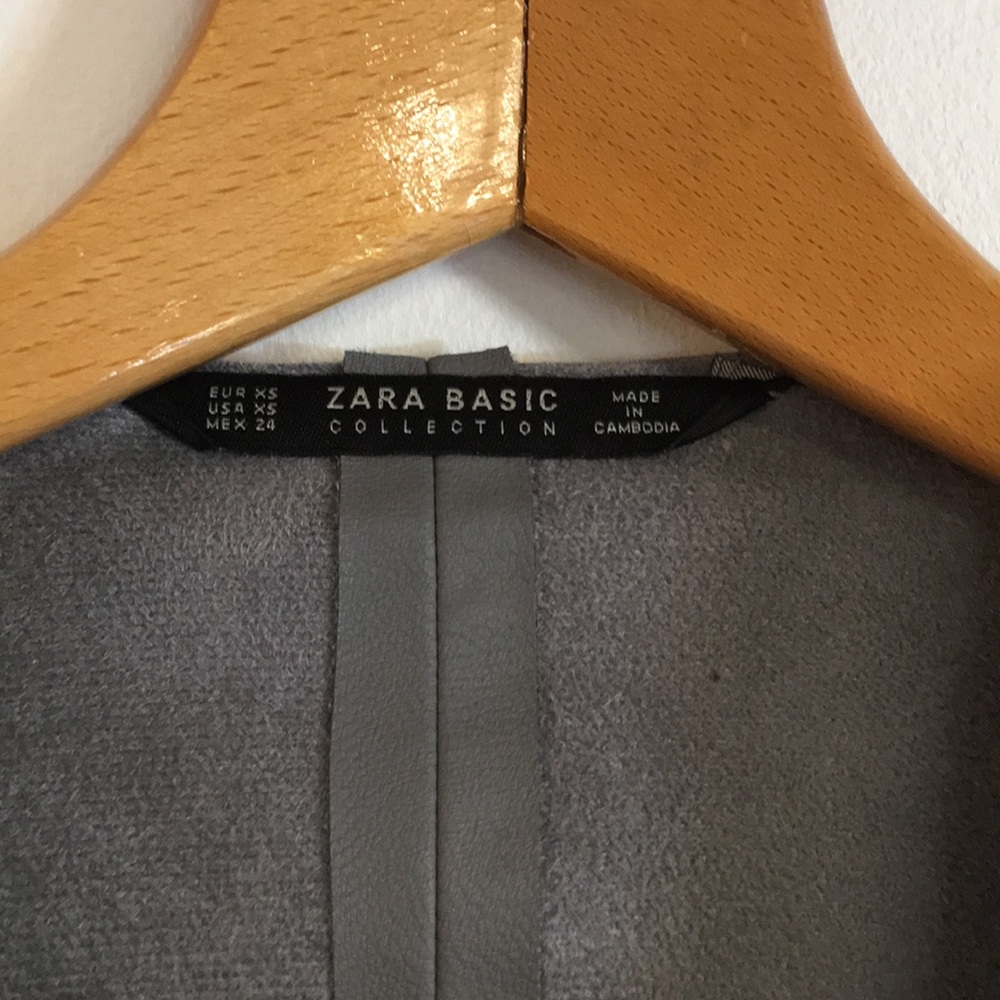 Zara Jacket - Picture 2 of 3